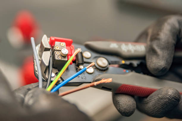 Best Local Electrician Companies  in Hines, OR